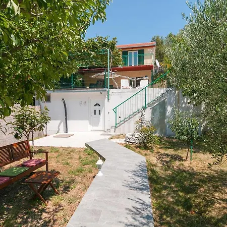 4 Bedroom Stunning In Vakantiehuis *