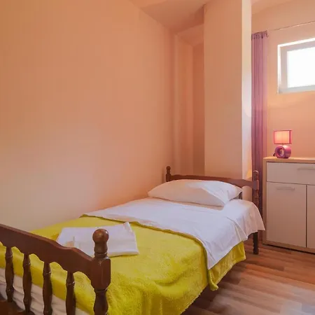 4 Bedroom Stunning In * Kučiće