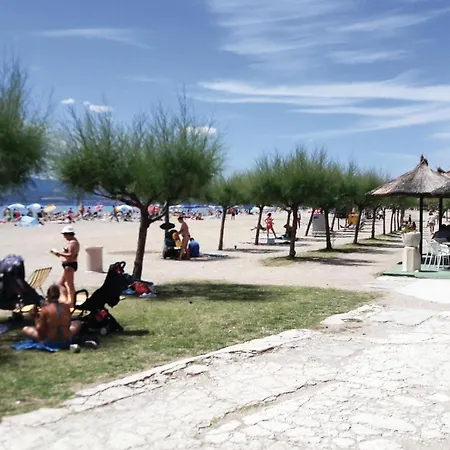 Semesterbostad Four-bedroom With A Fireplace 09 *