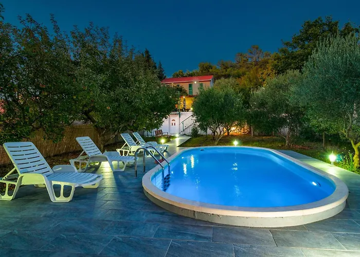 Semesterbostad Four-bedroom With A Fireplace 09 *